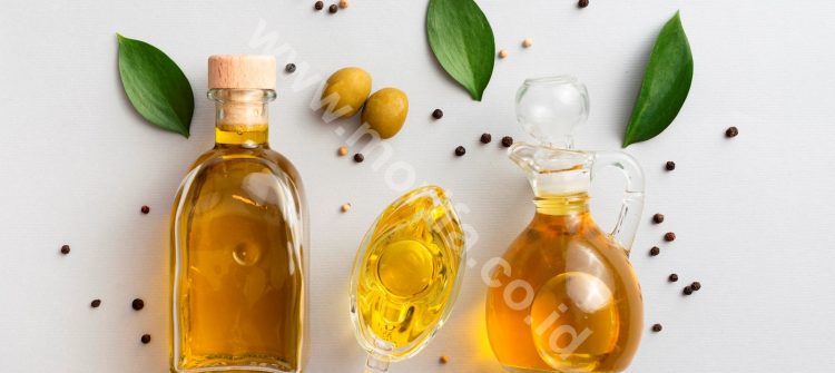 How To Choose Moringa Oil Bulk For Cosmetic Base Materials?