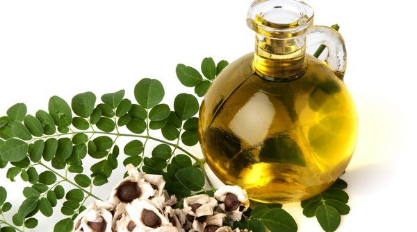 Moringa Oleifera Oil for a Healthy and Glowing Face