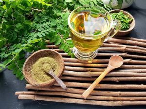 How to Make Moringa Tea on Your Own
